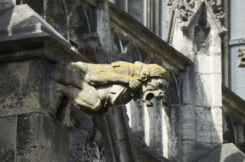 Средневековое убранство