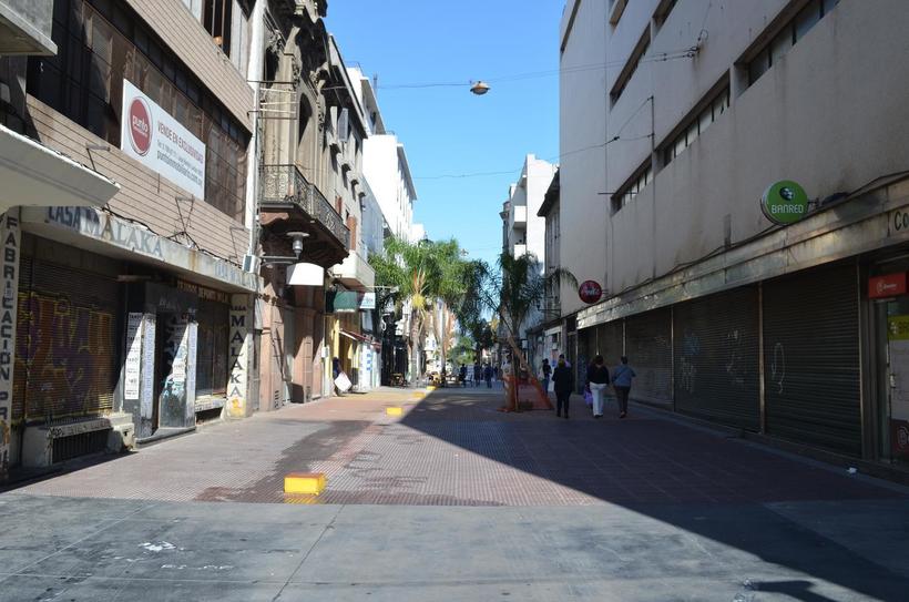 Не все улицы старой части Монтевидео выглядят хорошо