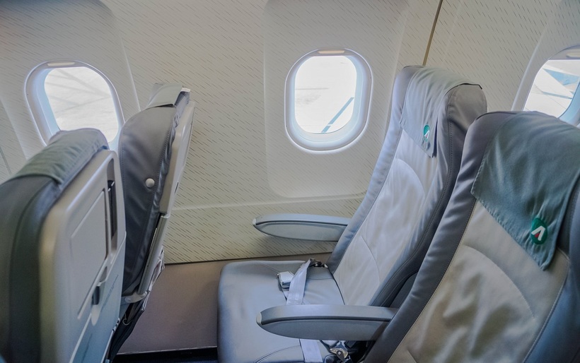 салон самолёта авиакомпании Alitalia