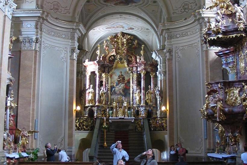 Пышные интерьеры церкви