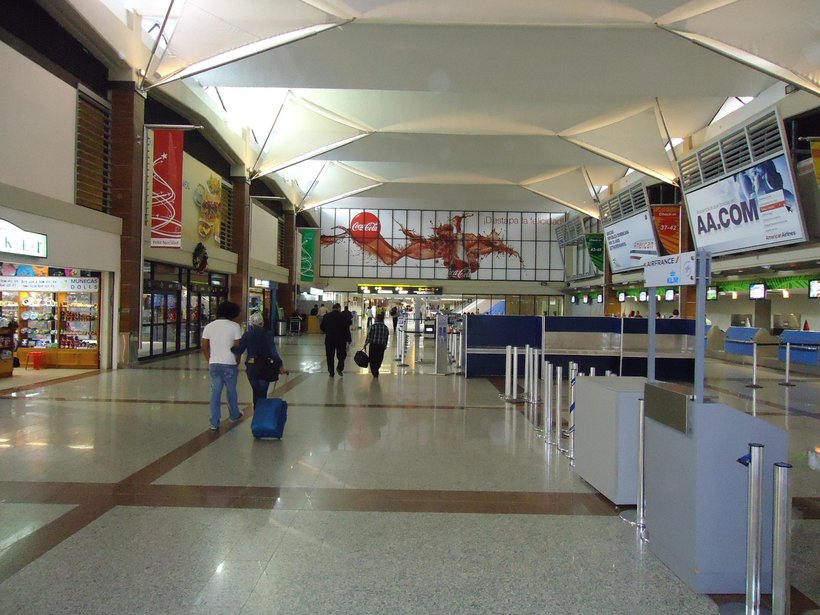 Las Americas International Airport, Доминикана