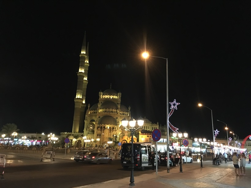 Шарм: по дороге к рынку