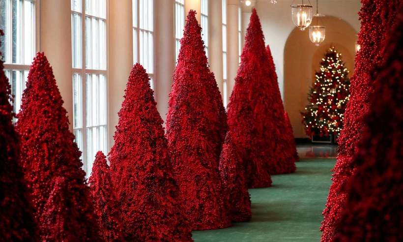 Блог - Как Мелания Трамп украсила Белый дом к Рождеству в фотографиях Как Мелания Трамп украсила Белый дом к Рождеству в фотографиях