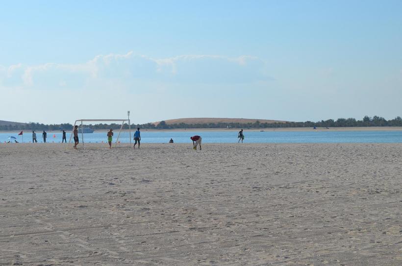 Остров Лулу виден вдалеке