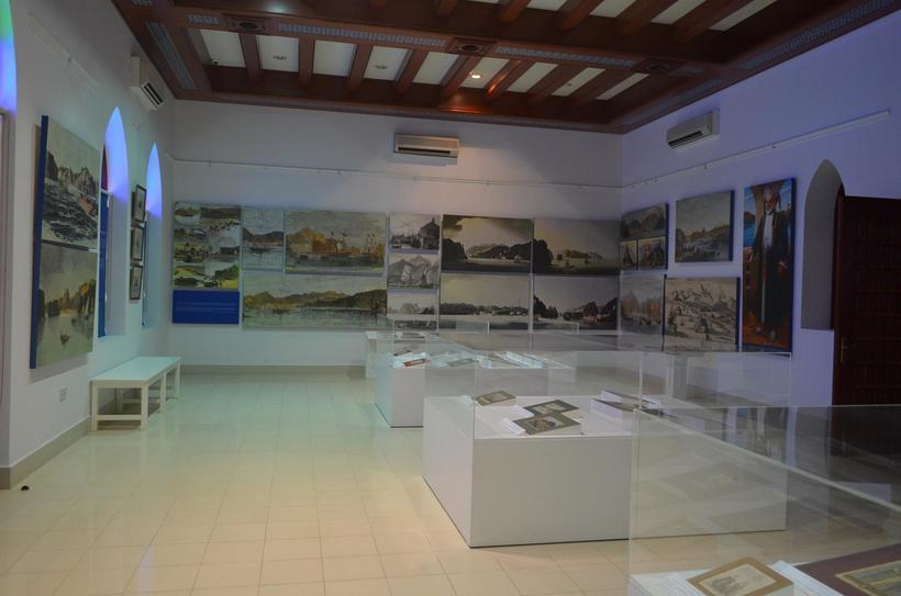 Фотографировать внутри музея запрещено, поэтому снимков мало