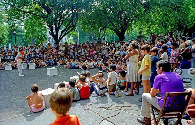 Блог - Редкие цветные фото о жизни на Кубе в 1981 году Редкие цветные фото о жизни на Кубе в 1981 году