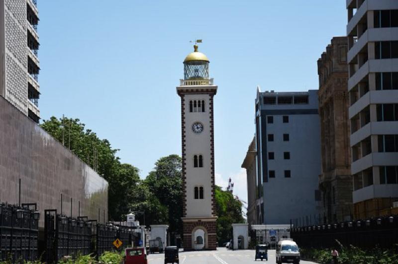 Тук-туки возле старого маяка