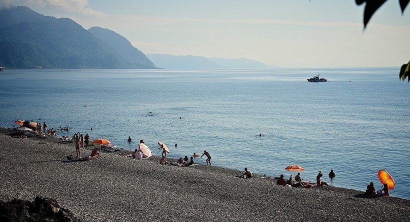Море Абхазии в сентябре