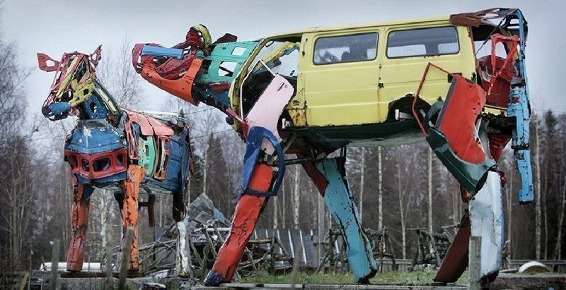 17 впечатляющих фотографий о том, как утилизируют старые машины