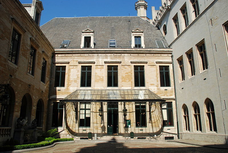 Внутренний двор здания