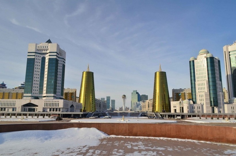Центр февральской Астаны.