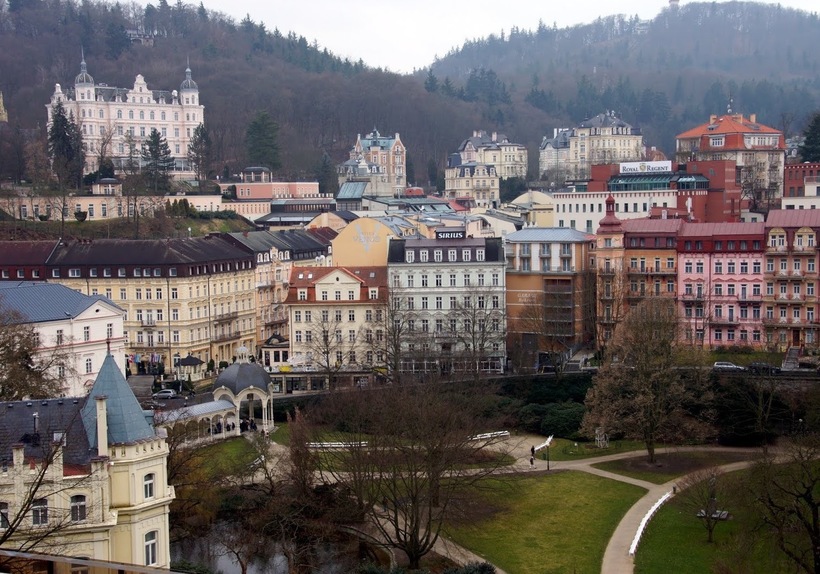Вид на курорт с отельного балкона