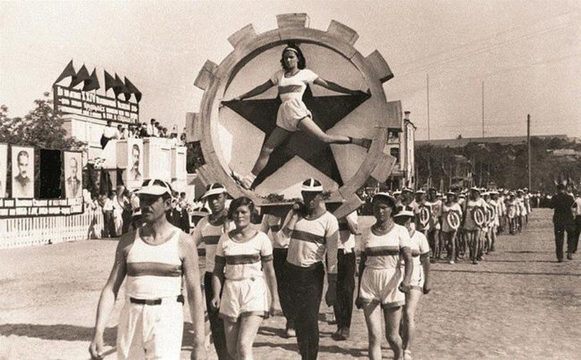 Парад атлетов, 1938 Парад атлетов, 1938