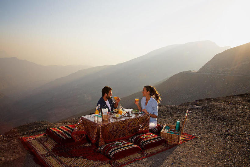 Пожить как короли, но в палатках: в ОАЭ открывают лакшери-кемпинг