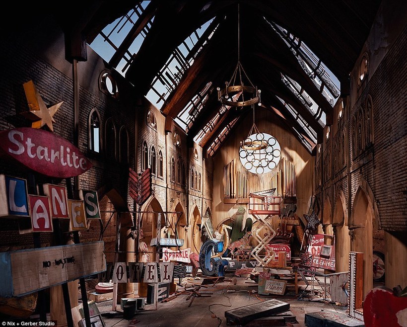 Как будет выглядеть конец света: 16 миниатюр про постапокалипсис от американки