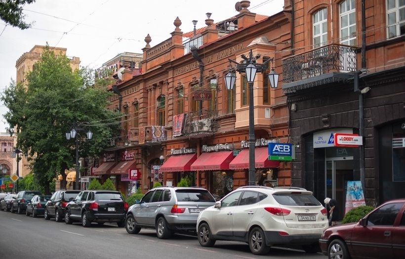 Знакомство с Ереваном по приезде