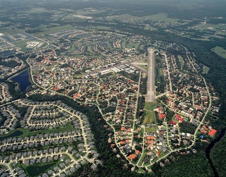Блог - Спрус-Крик: город, где каждый владеет самолетом Спрус-Крик: город, где каждый владеет самолетом