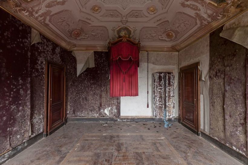 Призраки Италии: 20 пугающих фото заброшенных мест
