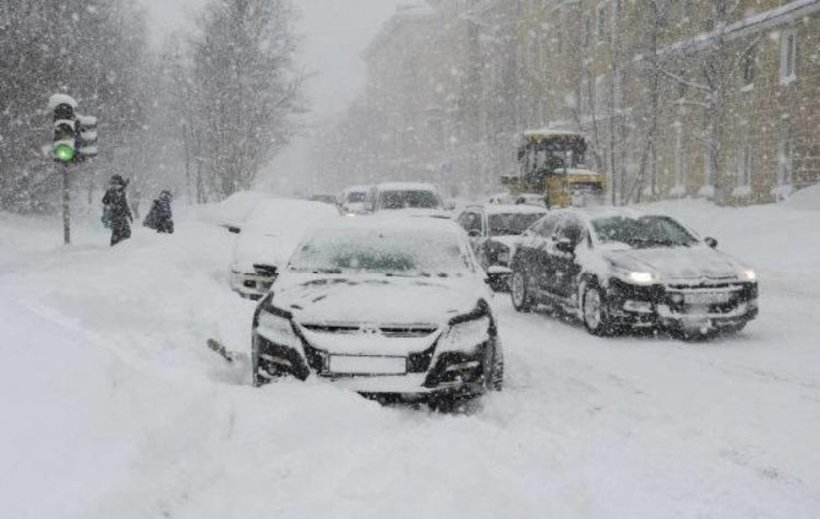 Сильный снегопад в Петрозаводске