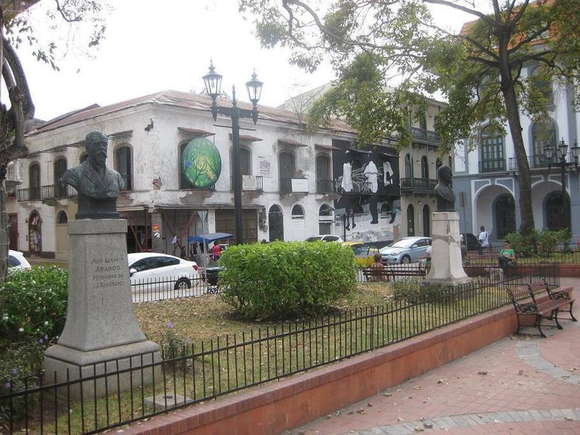 Милая обстановка старых районов