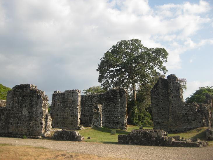Остатки средневекового города