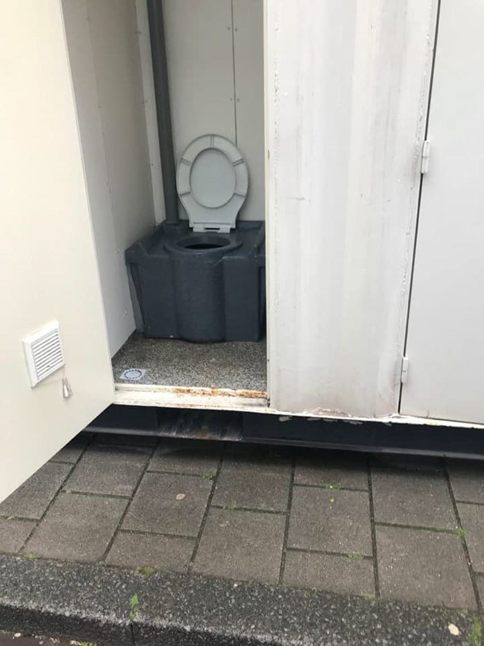Блог - Парень приехал в Амстердам и обнаружил, что забронировал на Airbnb контейнер Парень приехал в Амстердам и обнаружил, что забронировал на Airbnb контейнер