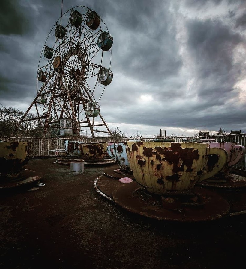 Блог - Польский фотограф путешествует по Европе, снимая красоту покинутых мест Польский фотограф путешествует по Европе, снимая красоту покинутых мест