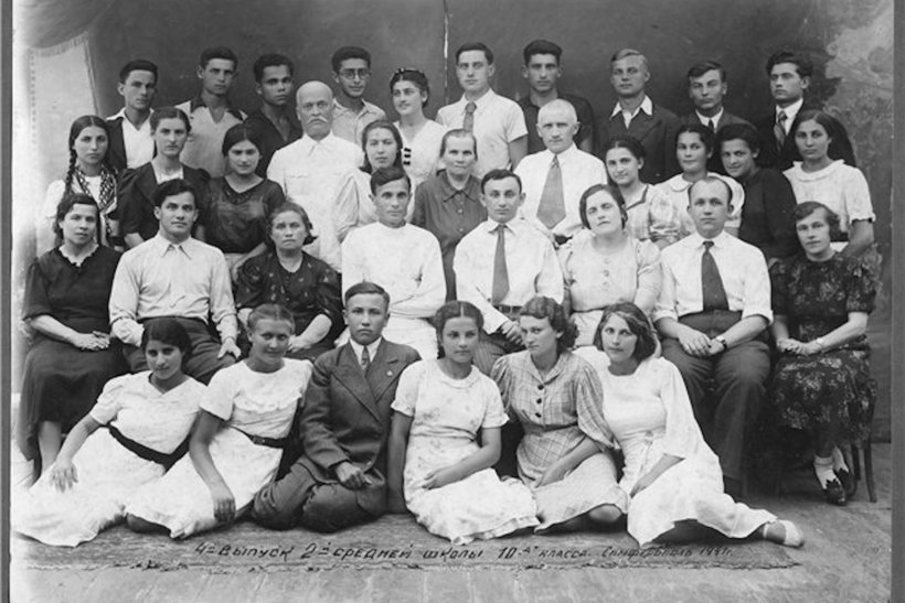 Блог - 18 любопытных фотографий о том, какими были выпускники в СССР 18 любопытных фотографий о том, какими были выпускники в СССР