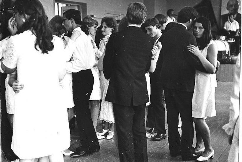 Блог - 18 любопытных фотографий о том, какими были выпускники в СССР 18 любопытных фотографий о том, какими были выпускники в СССР