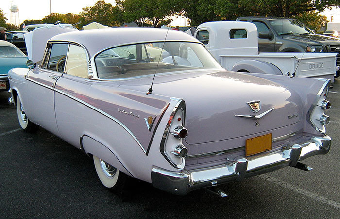 Блог - Автомобиль Dodge, который был выпущен в 1955 году только для женщин и стал провалом Автомобиль Dodge, который был выпущен в 1955 году только для женщин и стал провалом