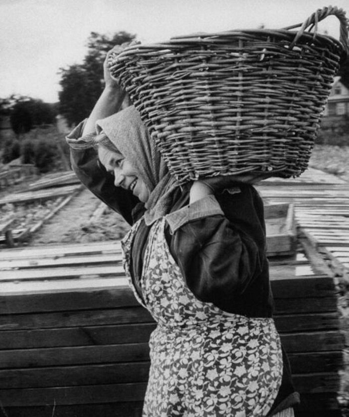 Блог - Советские девушки глазами американского фотографа из журнала LIFE Советские девушки глазами американского фотографа из журнала LIFE