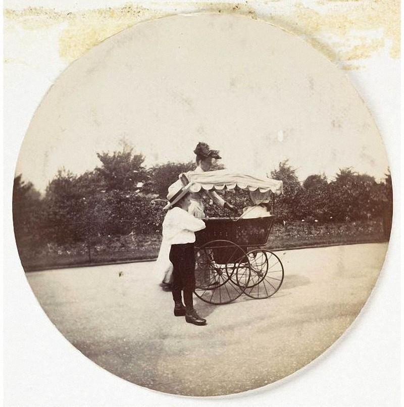 Блог - Как бы выглядел Instagram в XIX веке: первые фотографии с камеры Kodak Как бы выглядел Instagram в XIX веке: первые фотографии с камеры Kodak