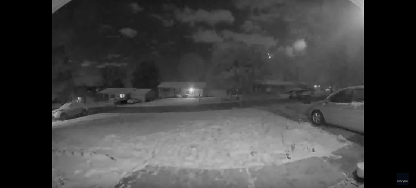 Блог - Камера в дверном глазке сняла на видео падение метеорита Камера в дверном глазке сняла на видео падение метеорита
