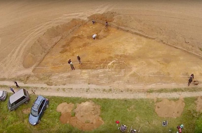 Блог - Загадочное 7000-летнее ритуальное сооружение обнаружено в Польше Загадочное 7000-летнее ритуальное сооружение обнаружено в Польше