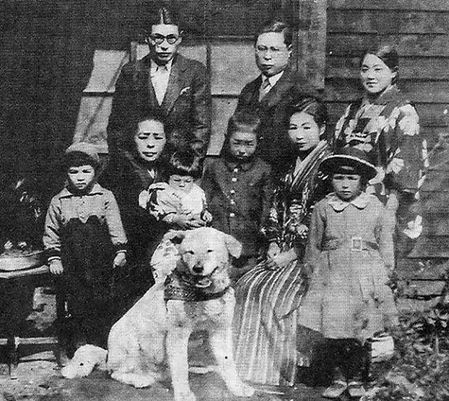 Блог - История и редкие фотографии Хатико, самой знаменитой собаки в мире История и редкие фотографии Хатико, самой знаменитой собаки в мире