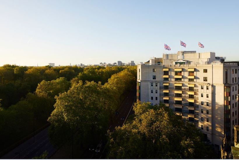 The Dorchester — культовый отель, настоящая легенда Лондона 