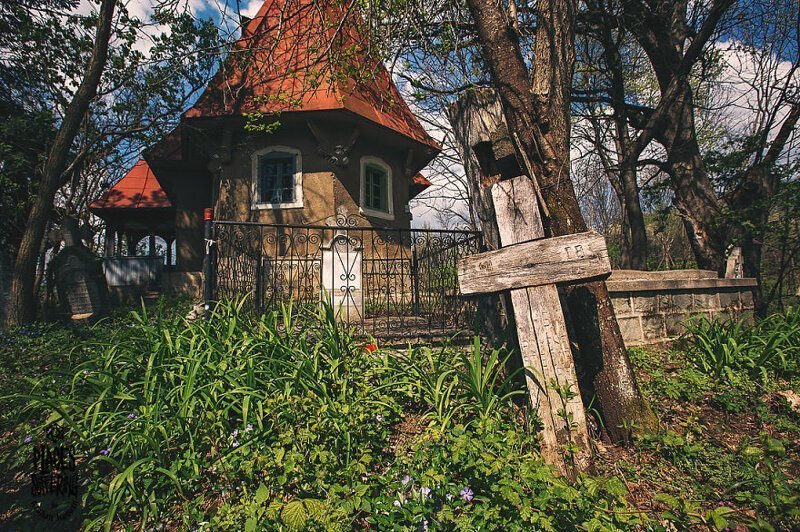 Блог - 19 чарующих фотографий заброшенной Трансильвании в объективе Кристиана Липована 19 чарующих фотографий заброшенной Трансильвании в объективе Кристиана Липована