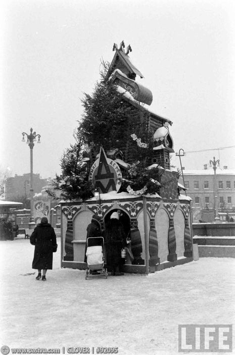 Блог - 19 фотографий прошлого столетия о том, каким был Новый год в СССР 19 фотографий прошлого столетия о том, каким был Новый год в СССР