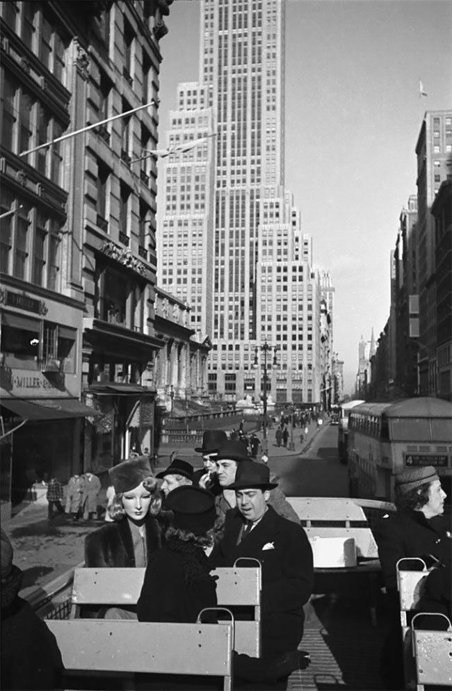 Блог - Странные фотографии Синтии, манекена-суперзвезды 1930-х годов Странные фотографии Синтии, манекена-суперзвезды 1930-х годов