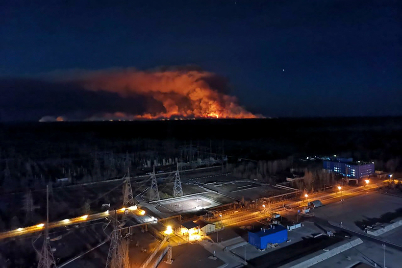 Блог - В Чернобыле вторую неделю бушует пожар: сгорели бывшие села и Рыжий лес В Чернобыле вторую неделю бушует пожар: сгорели бывшие села и Рыжий лес