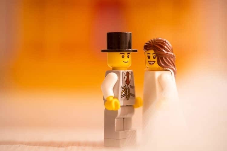 Блог - Фотограф делает свадебные фото для героев LEGO, чтобы не утратить навыки на карантине Фотограф делает свадебные фото для героев LEGO, чтобы не утратить навыки на карантине