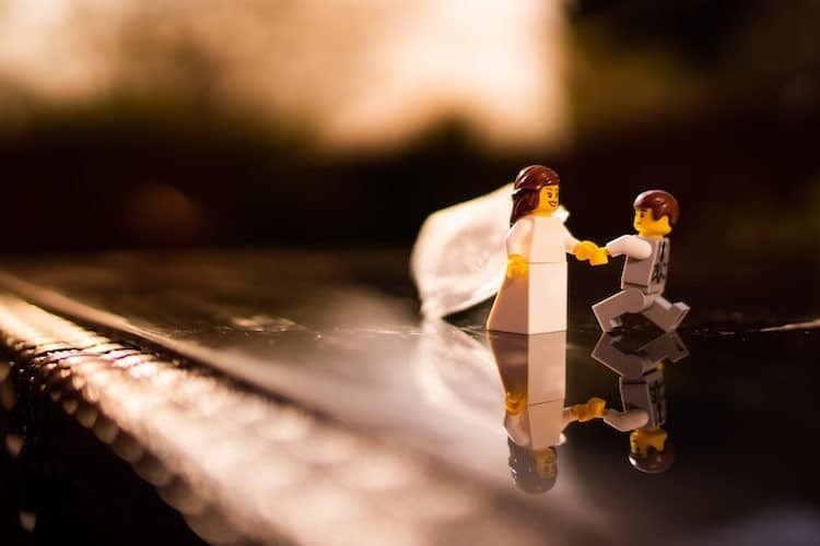Блог - Фотограф делает свадебные фото для героев LEGO, чтобы не утратить навыки на карантине Фотограф делает свадебные фото для героев LEGO, чтобы не утратить навыки на карантине