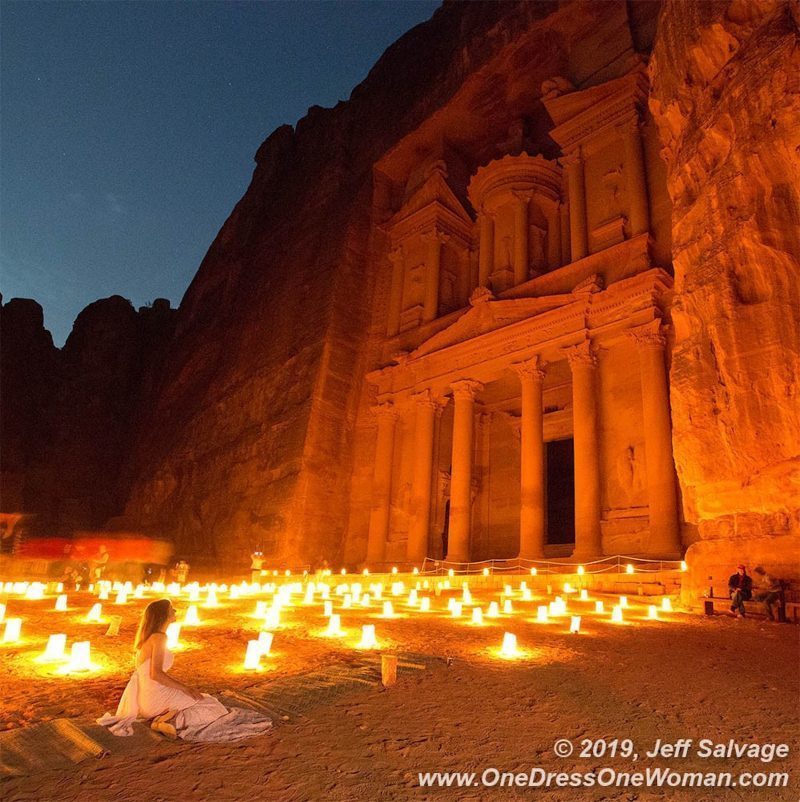 Блог - 12 лет мужчина фотографирует свою жену в свадебном платье, разъезжая по всему миру 12 лет мужчина фотографирует свою жену в свадебном платье, разъезжая по всему миру