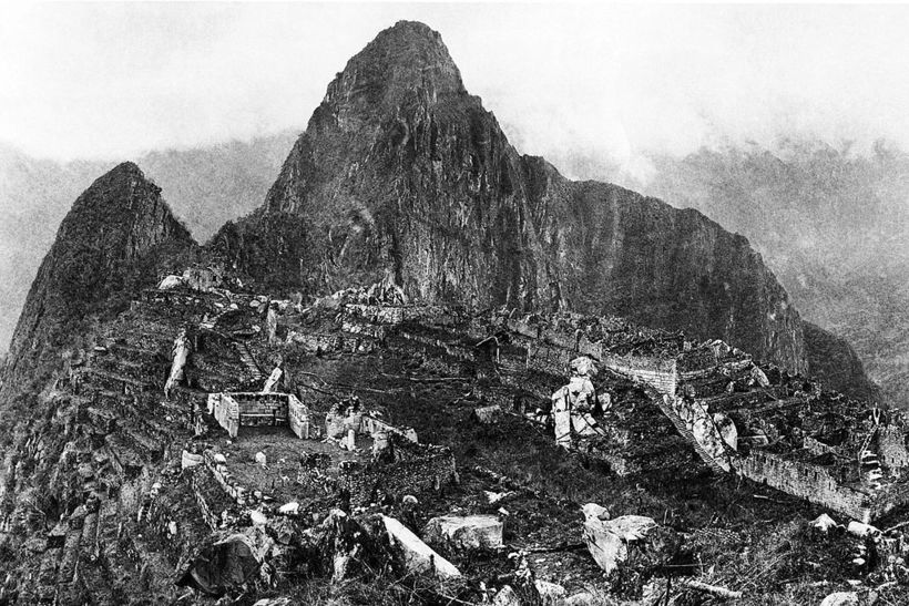Блог - История в фото: первый снимок Мачу-Пикчу, еще заросшего джунглями История в фото: первый снимок Мачу-Пикчу, еще заросшего джунглями