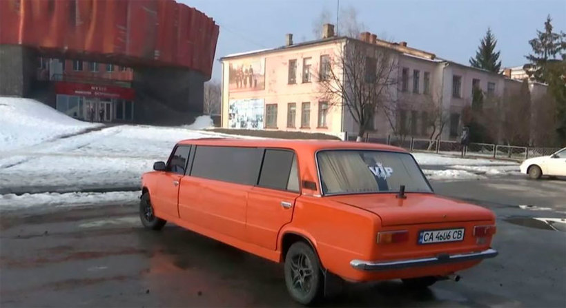 Блог - Удивительные фотографии «роскошных» лимузинов Lada Удивительные фотографии «роскошных» лимузинов Lada