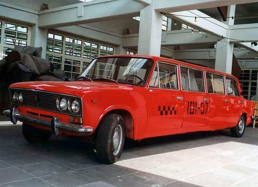 Блог - Удивительные фотографии «роскошных» лимузинов Lada Удивительные фотографии «роскошных» лимузинов Lada
