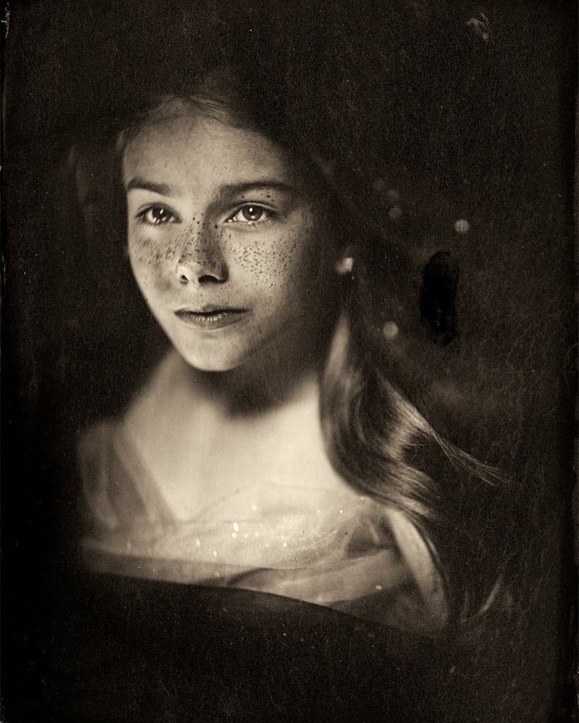 Блог - Фотограф из Франции использует 166-летнюю технику для съемки детей Фотограф из Франции использует 166-летнюю технику для съемки детей
