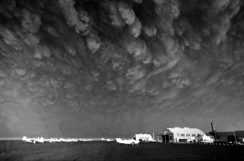 Блог - Впечатляющие исторические фото извержения вулкана Сент-Хеленс 40 лет назад Впечатляющие исторические фото извержения вулкана Сент-Хеленс 40 лет назад