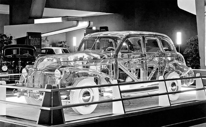 Блог - Уникальный автомобиль-призрак Pontiac Plexiglas 1939 года был полностью прозрачным Уникальный автомобиль-призрак Pontiac Plexiglas 1939 года был полностью прозрачным