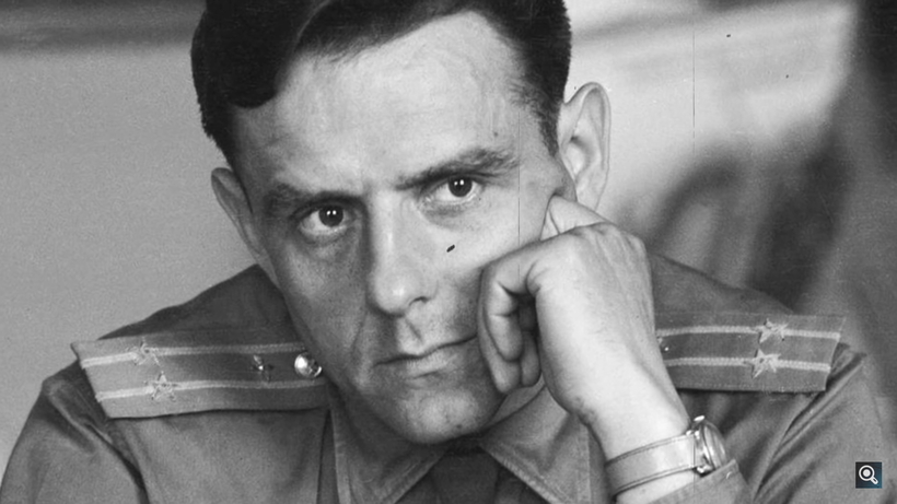 Блог - Видео: История о человеке, который упал из космоса Видео: История о человеке, который упал из космоса